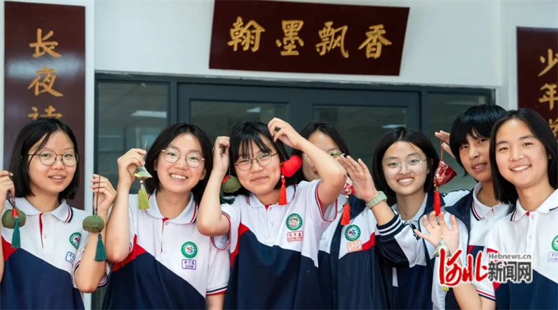 邯郸市肥乡区第五中学开展包粽子,做香囊,迎端午活动