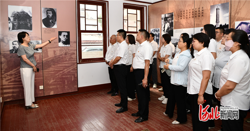 张家口市花园街街道开展迎“七一”主题党日活动