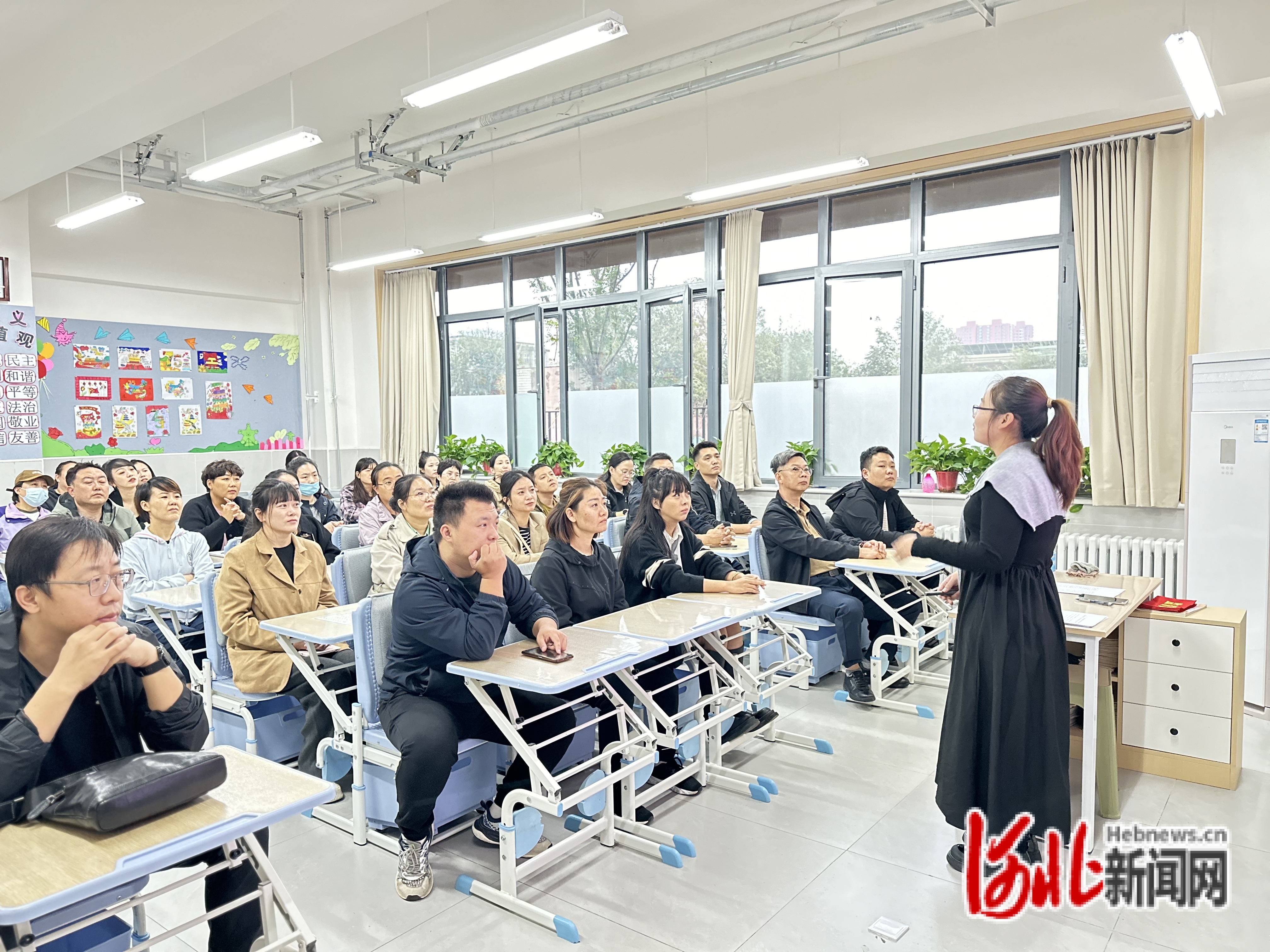 邯郸市丛台区实验第三小学召开一年级家长见面会