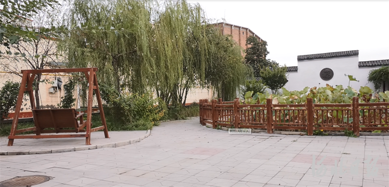 白庄乡小堡村游园.png