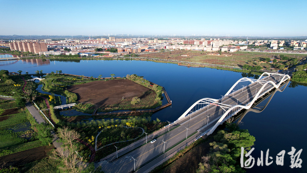 草原水城景色新.JPG